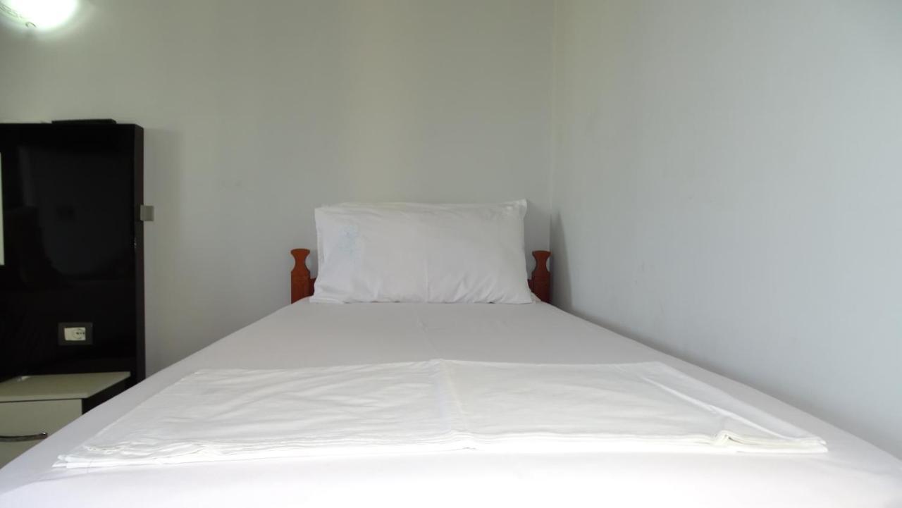קסאמיל Hotel Ardiani מראה חיצוני תמונה